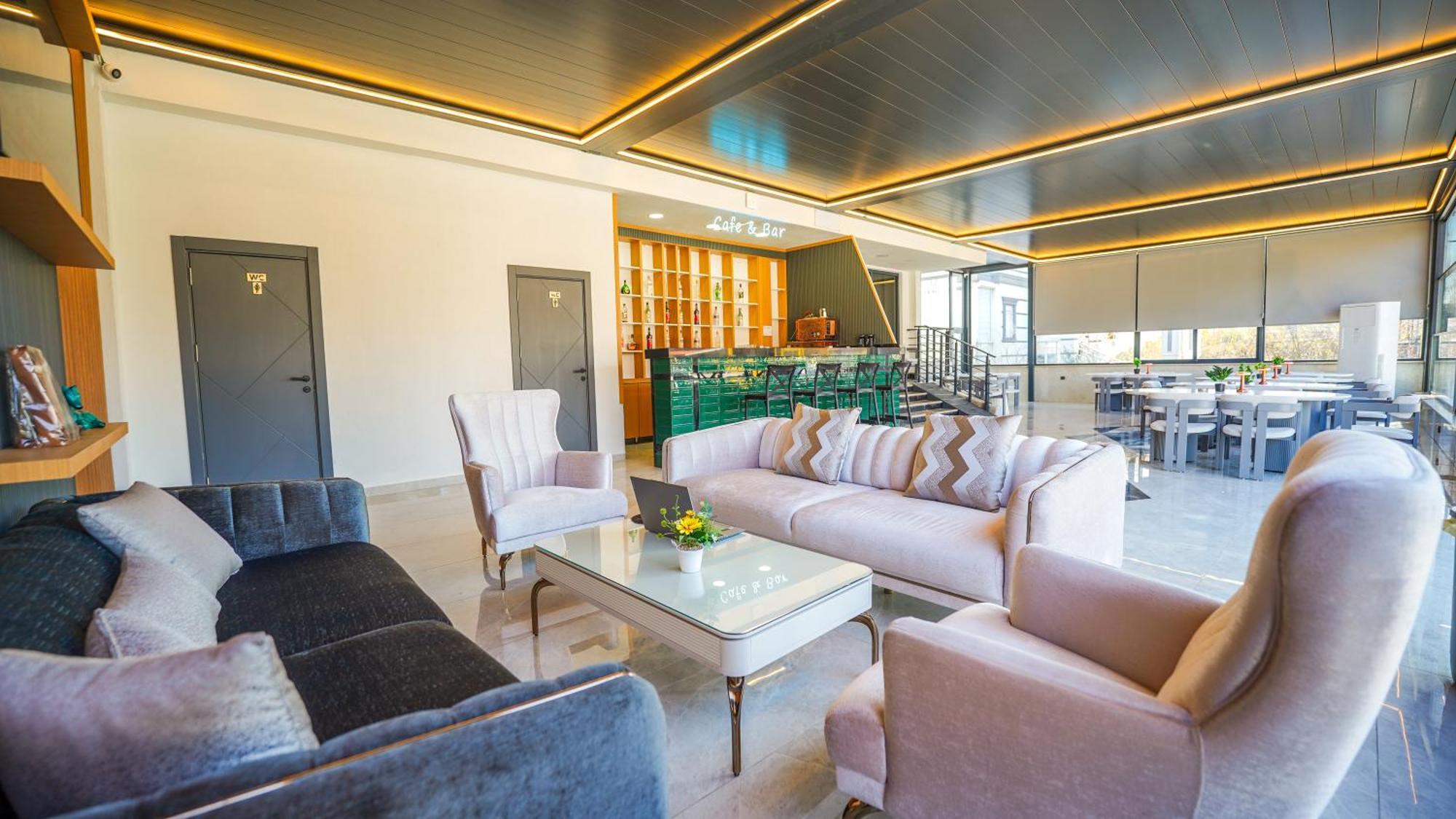 Hotel Blue Serenity
